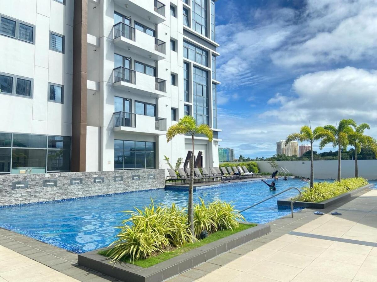 Modern And Cozy One Manchester Place In Mactan Newtown Apartment Lapu-Lapu City Exterior photo